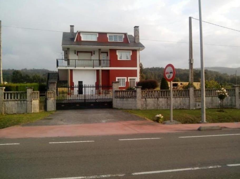 Apartamento En Las Afueras Ribadeo Esterno foto