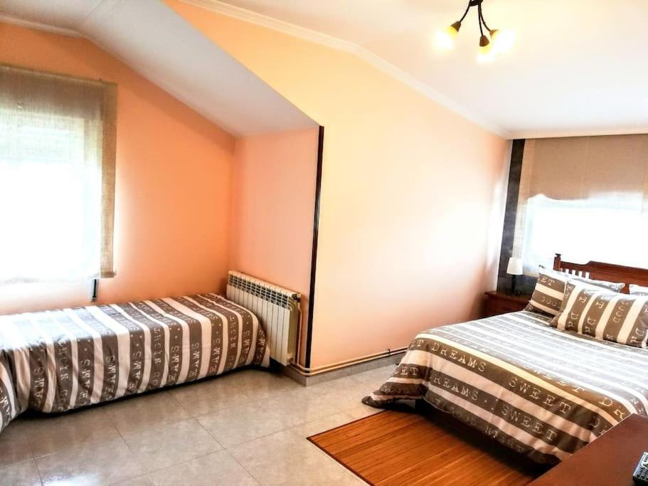 Apartamento En Las Afueras Ribadeo Esterno foto